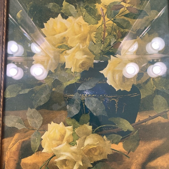 Vintage yellow rose print in wood frame - Picture 2 of 11